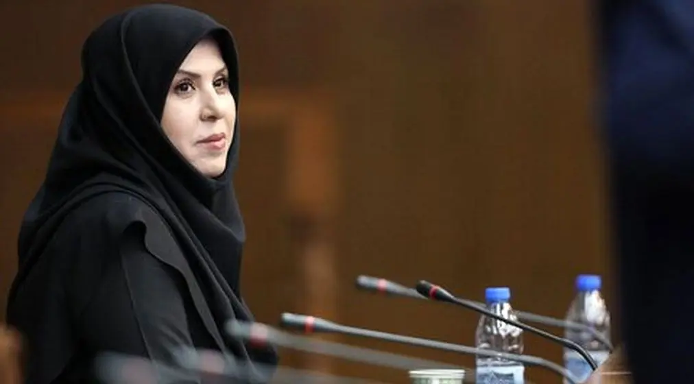 امضاها مشکوک برای برکناری این زن !