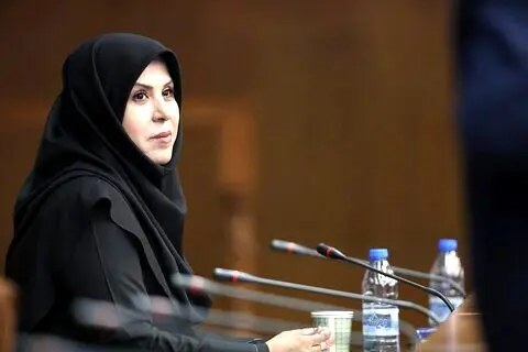 امضاها مشکوک برای برکناری این زن !