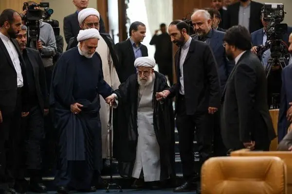 احمد جنتی ۹۹ ساله، در دبیری شورای نگهبان ابقا شد