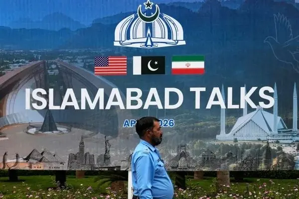 کریمی: تبریک به آنها که کنار ایران بودند