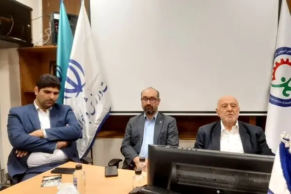 تهرانی: اینفانتینیو شیفته ترامپ دیکتاتور است