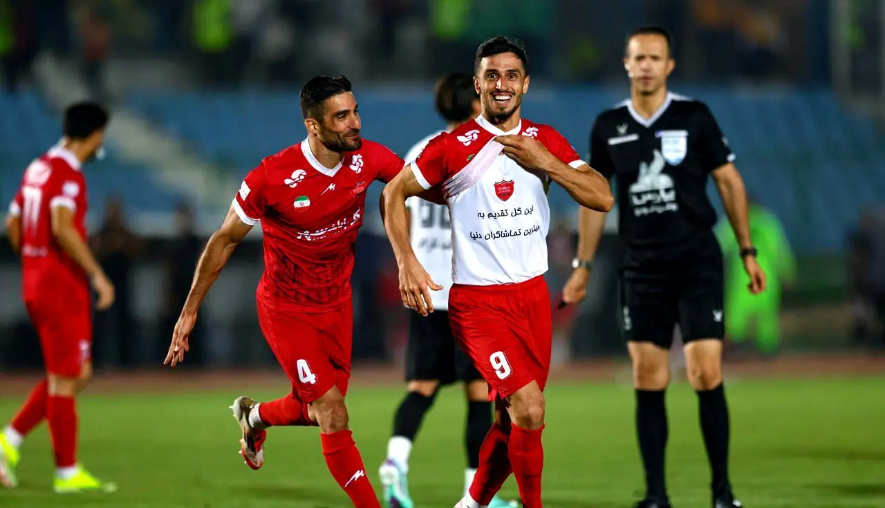 هاشمیان تشویق شد
