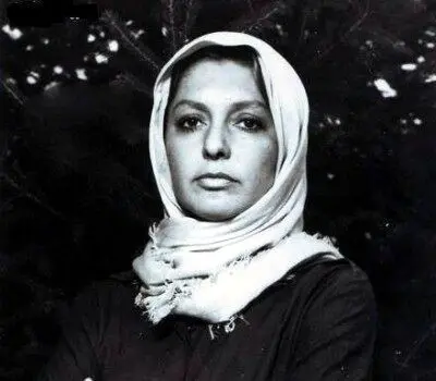ماجرای دادگاه رفتن خواننده مطرح قبل از انقلاب با چادر + عکس