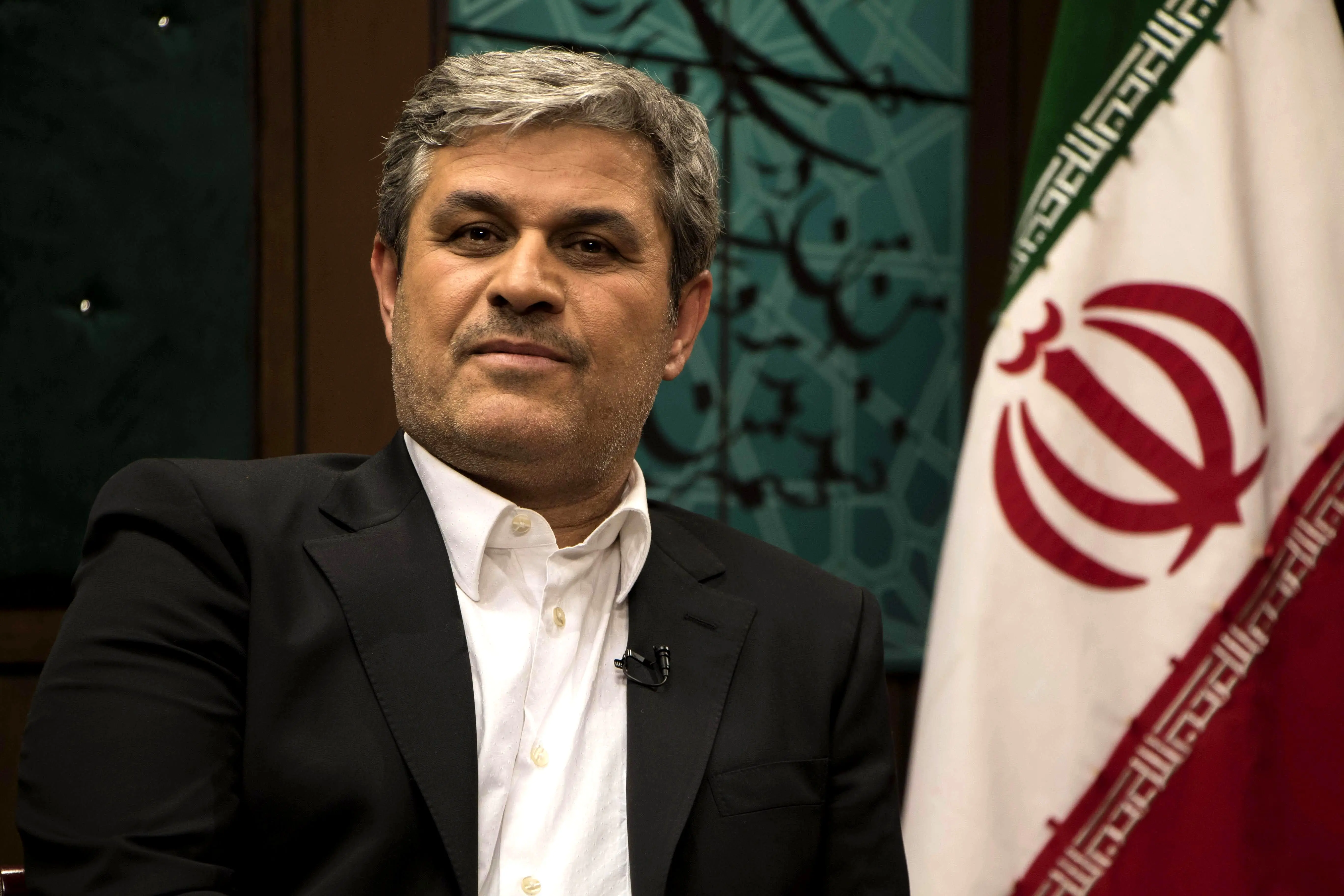 می خواهید پزشکیان را برکنار کنید؟ | جوک می گویید و قانون را نمی دانید!