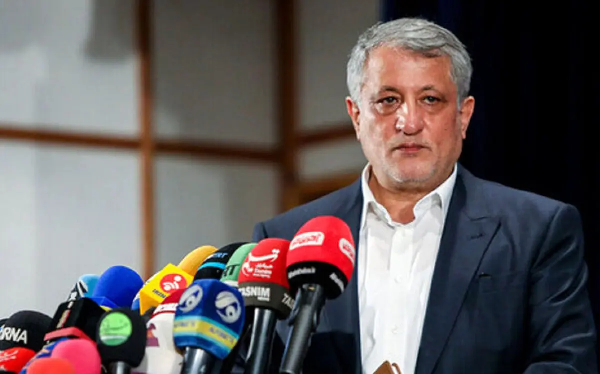  محسن هاشمی یک نماینده را روی آنتن زنده تهدید کرد | استخر فرح را او مطرح کرد
