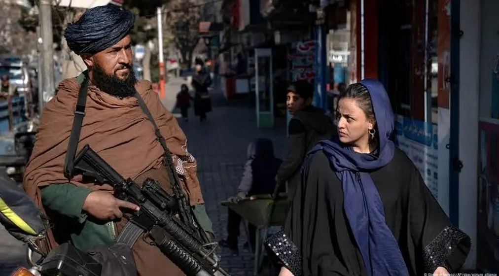 افغانستان در تاریکی؛ طالبان اینترنت و ارتباطات را به‌طور کامل قطع کردند