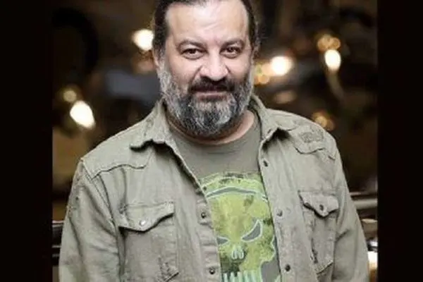 واکنش طنز و کنایه‌آمیز مهراب قاسم‌خانی بابتِ قطعی آب