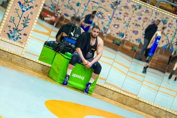 چرا سنگین وزن فرنگی به آلبانی نرفت ؟