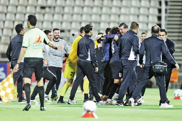 به‌سادگی آقا کریم