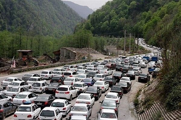 ممنوعیت تردد در جاده کندوان | ترافیک در آزادراه تهران- شمال به ۶ کیلومتر رسید