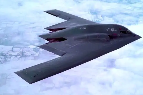 شش فروند بمب‌افکن B-2 نیروی هوایی آمریکا وارد جزیره گوام شد