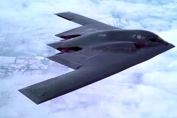 شش فروند بمب‌افکن B-2 نیروی هوایی آمریکا وارد جزیره گوام شد