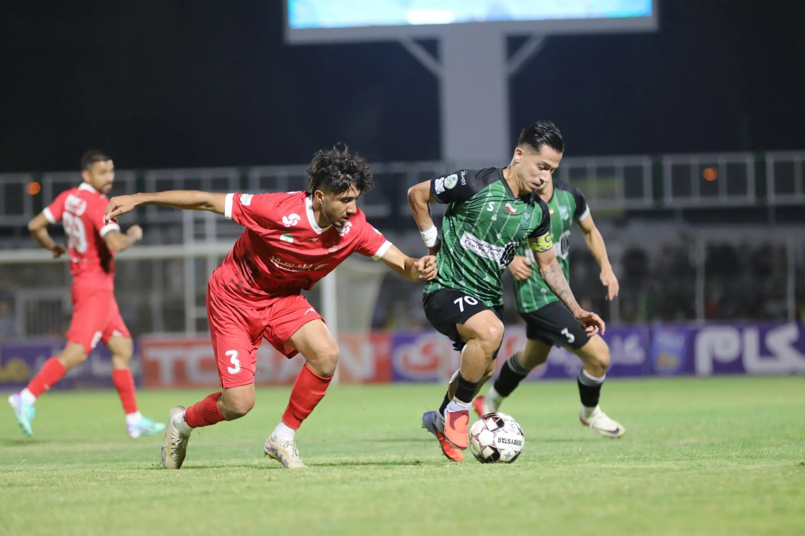 سقوط هلیکوپتر پرسپولیس در خرم‌آباد+عکس