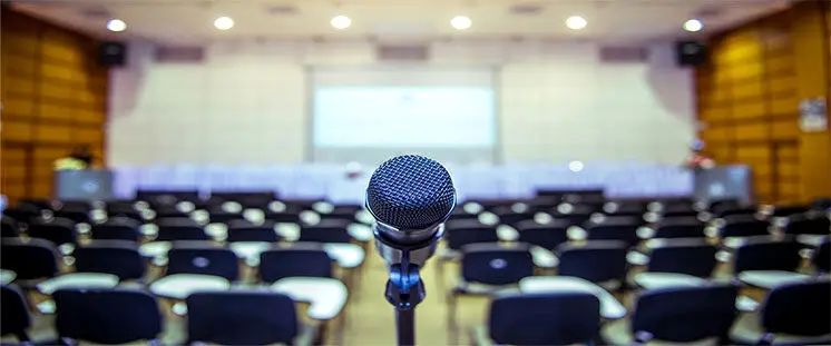 ۲۰ تکنیک طلایی برای تقویت فن بیان و قدرت سخنوری