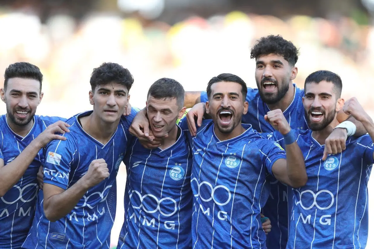 استقلال در دیار حافظ و سعدی به صدر رسید