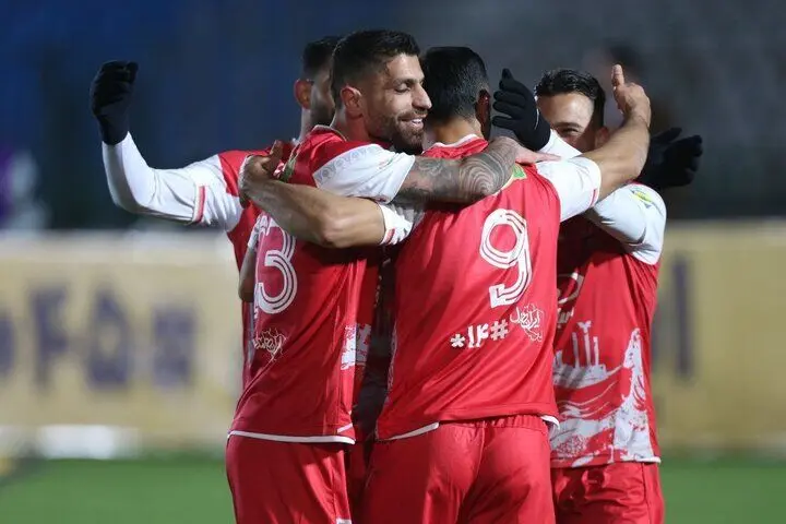 بازیکن پرسپولیس از کریم باقری شاکی شد؛ می‌خواهید من بروم اما راهش این نیست