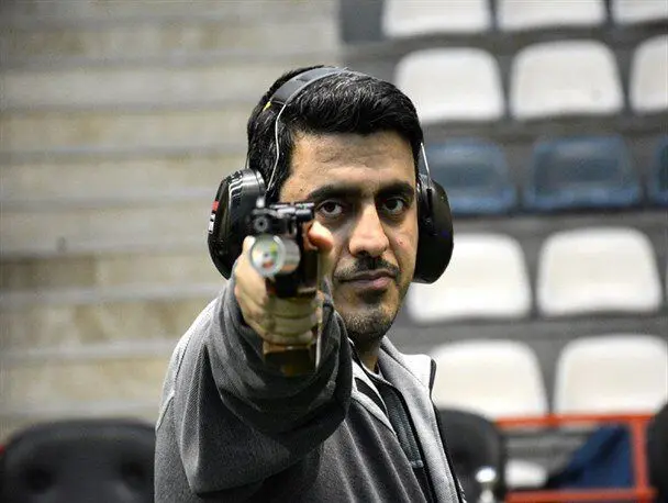 قهرمانی که دنبال خانه بود، رییس نمی شود !