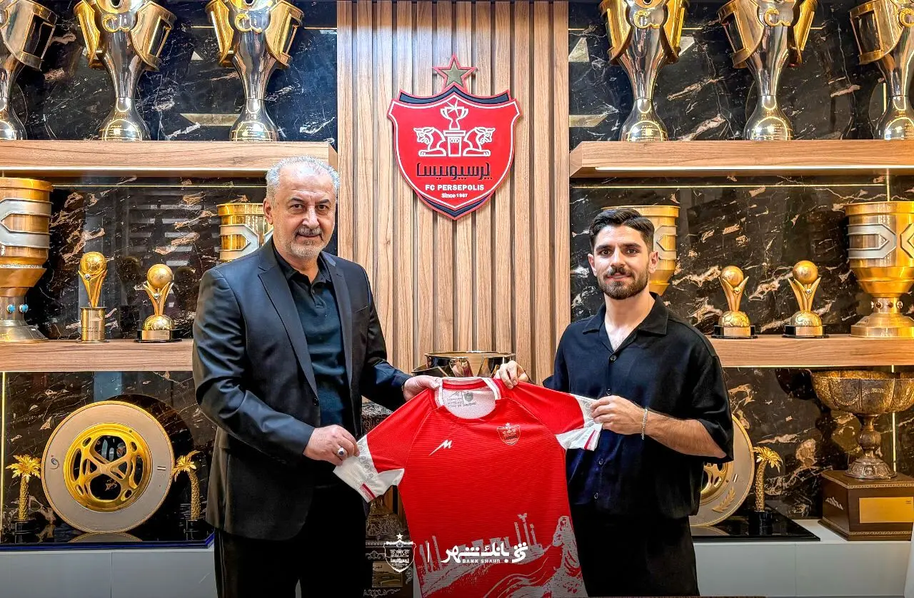 قرارداد محمد عمری با پرسپولیس تمدید شد 