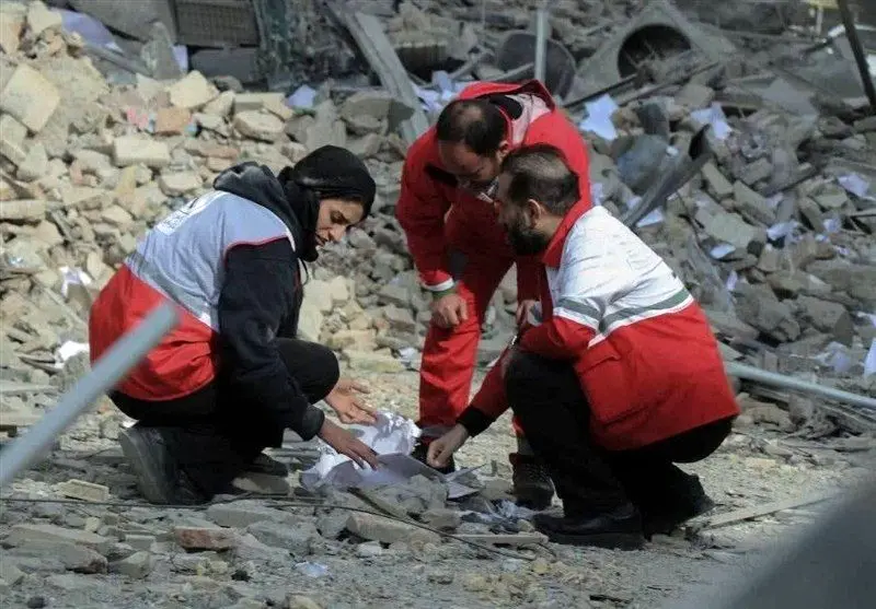 قهرمان زنان در جمعیت هلال احمر برای وطن