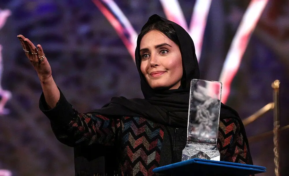 الناز شاکردوست به دادسرا احضار شد؛ به اتهام جریحه‌دار نمودن عفت عمومی!