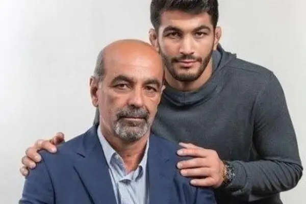 پدر حسن یزدانی جواب هادی عامل را داد