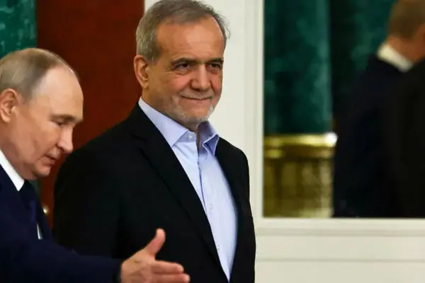 آمریکا: روسیه به جمهوری اسلامی ایران در هدف قرار دادن رادارها و ناوهای ما، کمک می کند