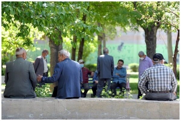 افزایش حقوق بازنشستگان تصویب شد | مخبر آیین نامه جدید را ابلاغ کرد | افزایش حقوق شامل چه کسانی می شود؟