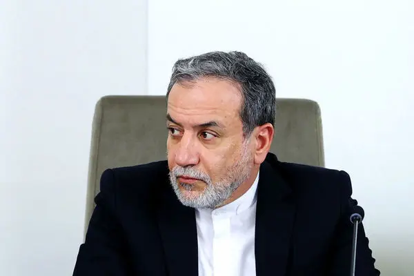 هشدار عراقچی به ترامپ: توهین به رهبر معظم ایران را کنار بگذار / اشتباه کنید، از توانایی‌های واقعی‌مان رونمایی می‌کنیم