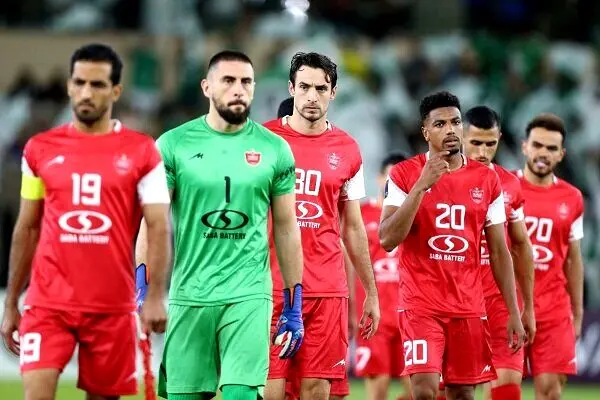 این بازیکن در پرسپولیس بلیت‌ها را پیش‌فروش می‌کند و من لذت می‌برم! | داور روی صحنه پنالتی کنعانی اشتباه کرد